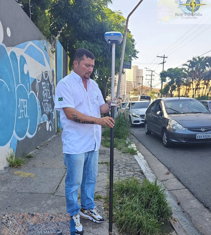 Rover GNSS em via urbana — Guarulhos — SP